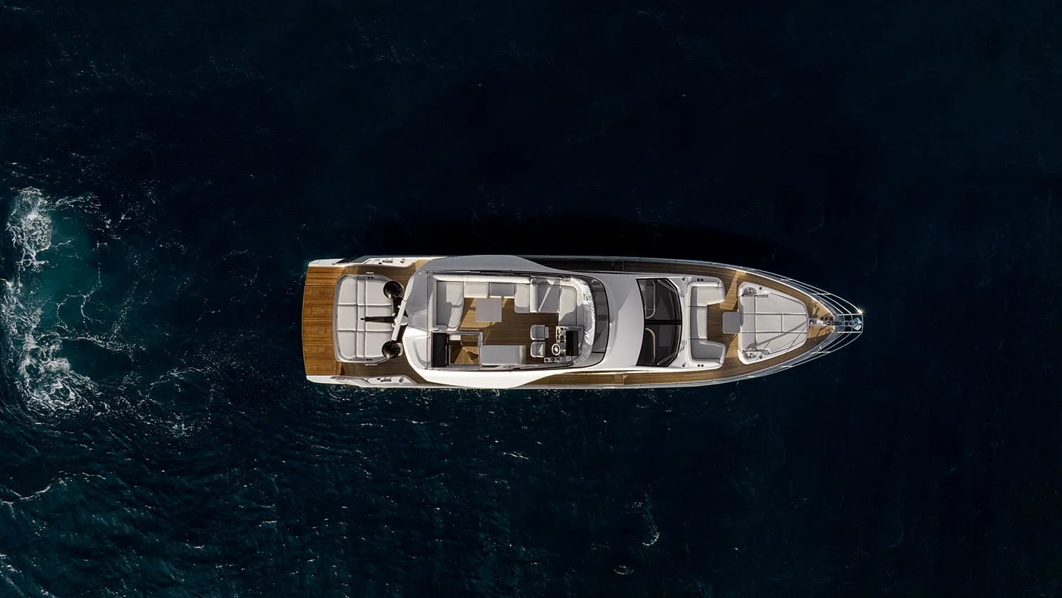 Official Azimut S7 image supplied by Azimut Yachts.