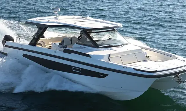 Aquila 45 Sport Heads to Genoa With 50mph Performance