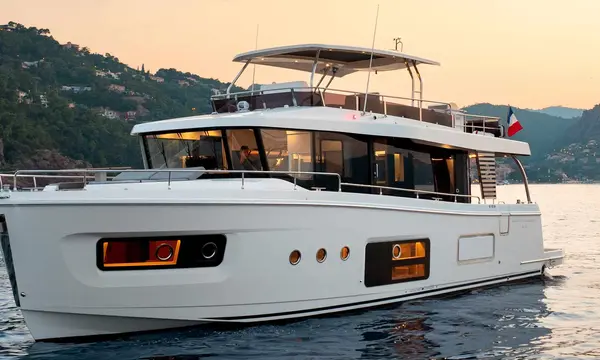 Swift Trawler 54 Heads to Fort Lauderdale with BENETEAU