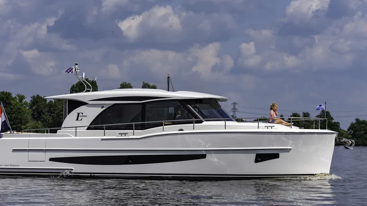 Official Boarncruiser 1200 Elegance image supplied by Boarnstream Yachting.