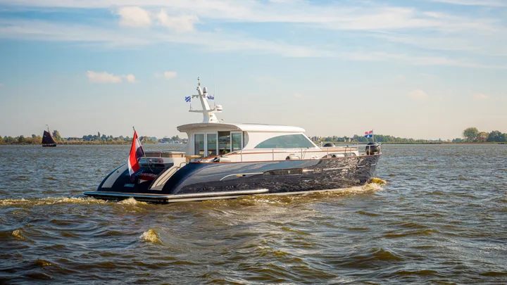 Official Aquanaut Hommage 52 image supplied by Aquanaut Dutch Craftsmanship.