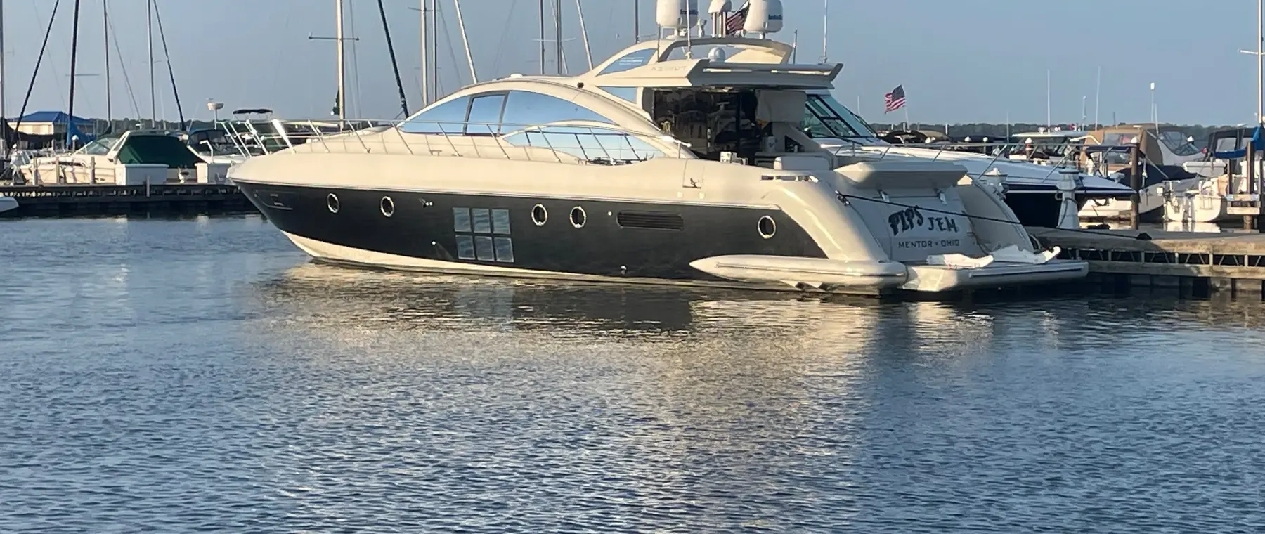 Official 2010 Azimut 62 Sandusky listing image