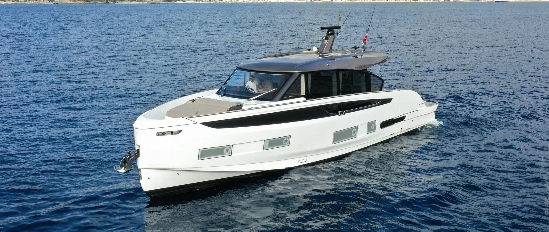 Official 2025 Azimut Seadeck 6 listing image