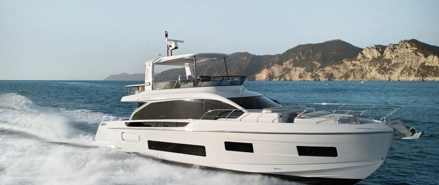 Official 2027 Azimut 62 Fly listing image