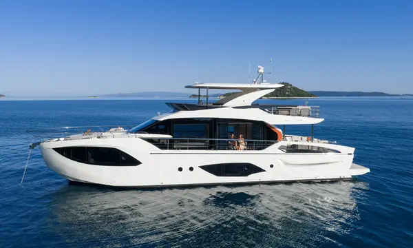 Absolute 70 FLY Brings 21.53m Flybridge Living to Cannes
