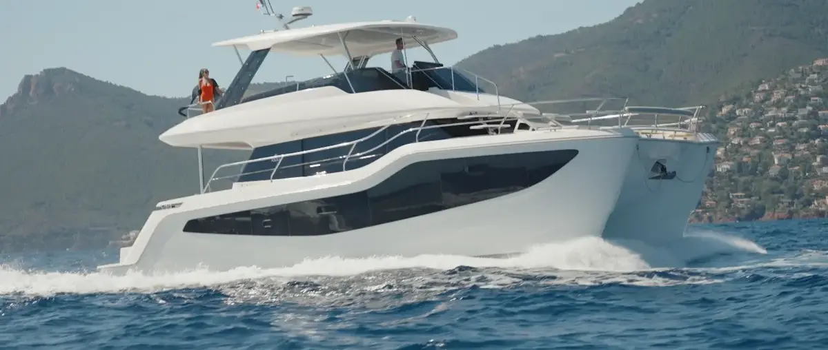 Official Aquila 46 Yacht 2026 model image