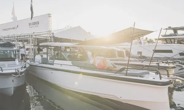 Axopar 45 Cross Top Leads LYG-Size Axopar Fleet for Fort Lauderdale 2026