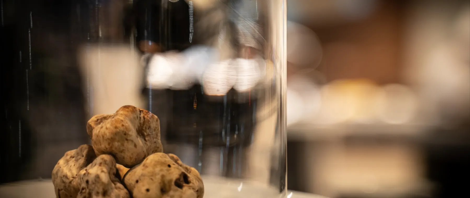 Bangkok's Four Seasons Sets White Truffle Charity Dinner for November 8
