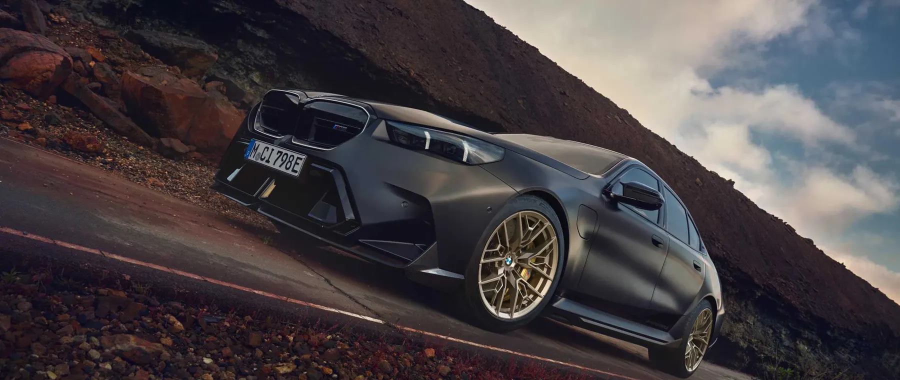 BMW 7 Series and i7 Gain Eight Two-Tone Paint Choices