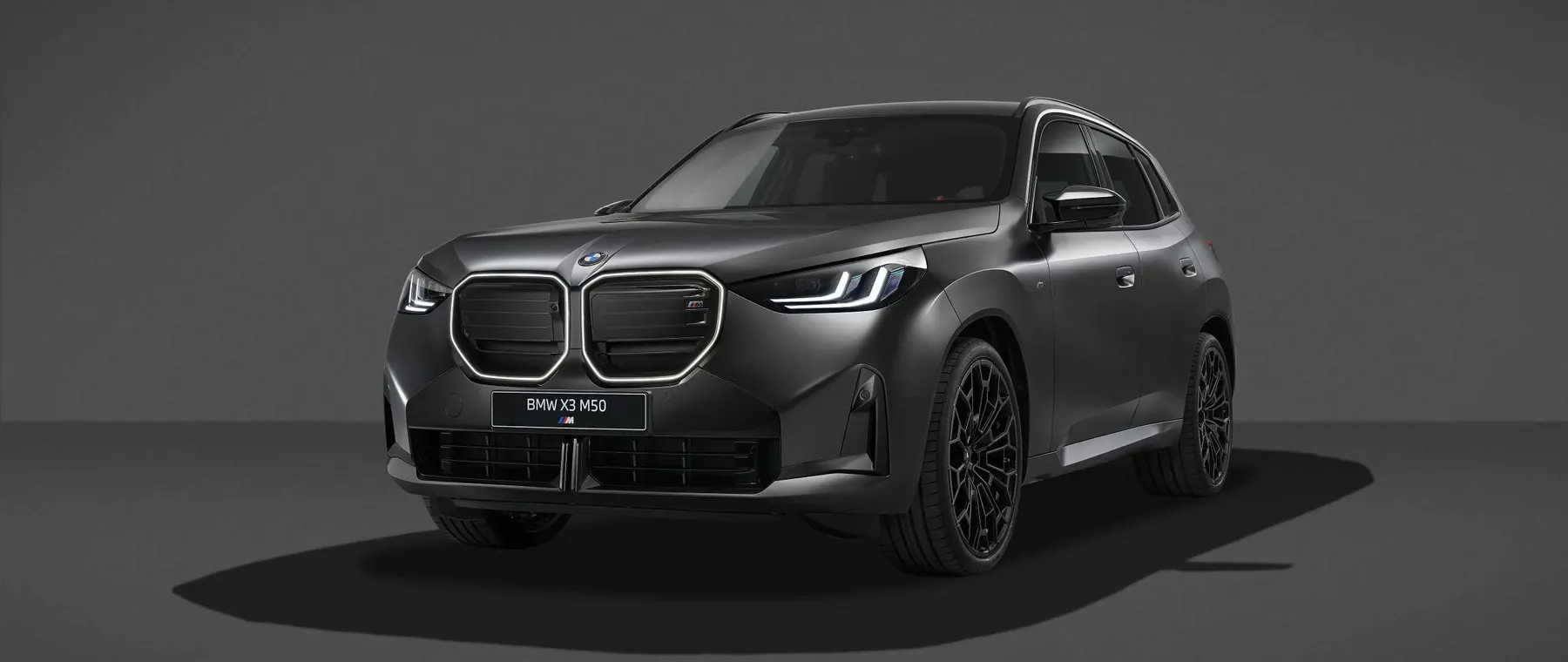 BMW X3 M50 Gains 443hp and a New Black Package for Premium Everyday Travel