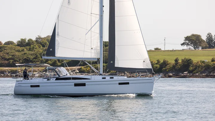 Official Catalina 426 model image from Catalina Yachts.