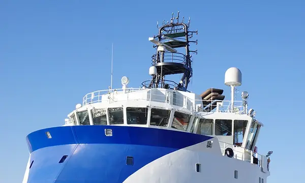 Redundant Connectivity Matters for Luxury-Yacht Safety Communications