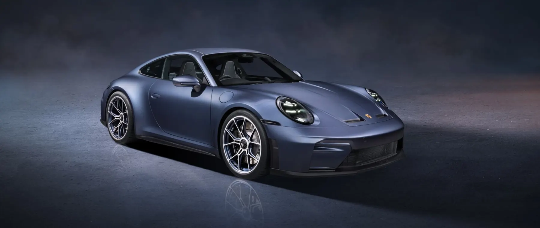 Five Yachting Blue Porsche GT3 Tourings Celebrate New Zealand