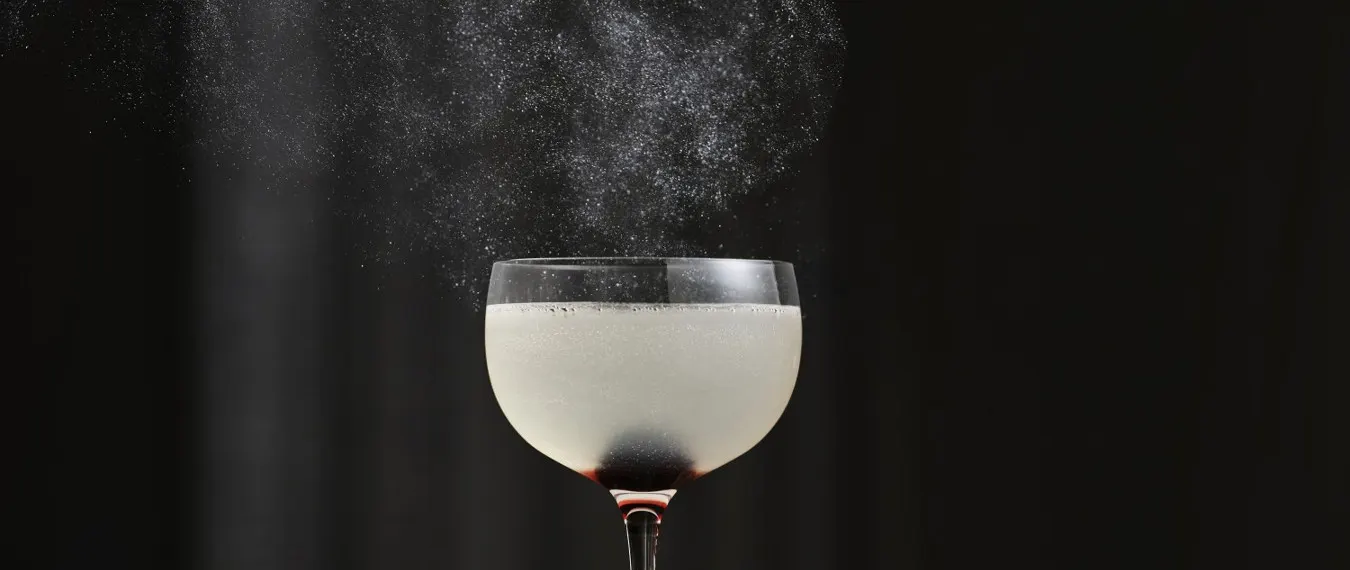 Tea-Inspired Cocktails Enter Beijing’s Restored Hutong Courtyards