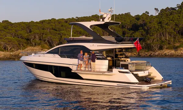 Fairline Extends New-Yacht Warranty to Three Years