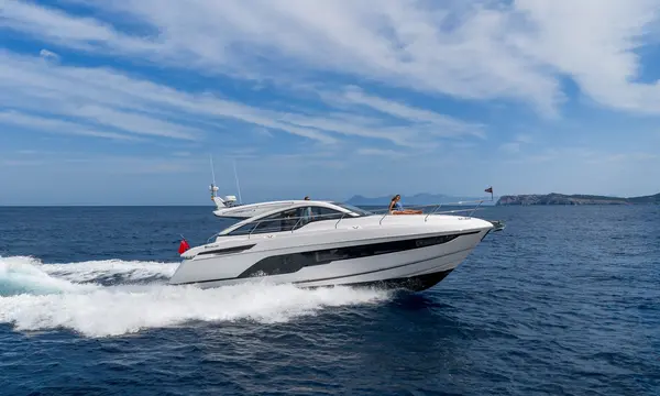 Fairline Extends New-Yacht Warranty From One Year to Three Years
