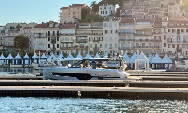 FJORD Appoints SRC Marine as Turkey Dealer Ahead of 440 Open Cannes Push