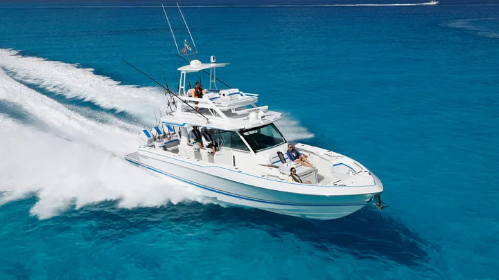 Official Formula 457 Center Console Sport model image from Formula Boats.