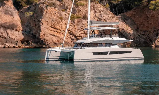 Fountaine Pajot Details FPY 59S Owner and Charter Layouts