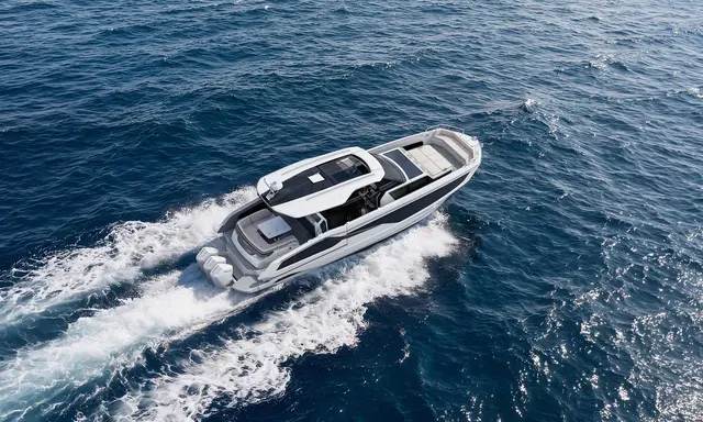 Galeon 435 GTC Opens New Outboard Sport-Yacht Range