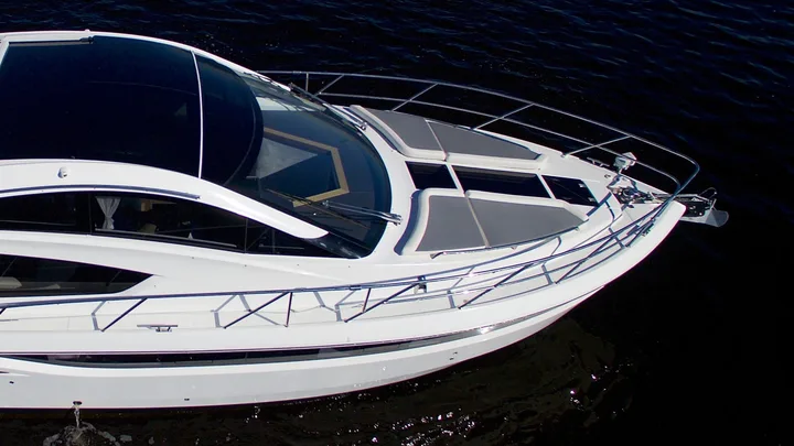Official Galeon 430 HTC model image from Galeon Yachts.