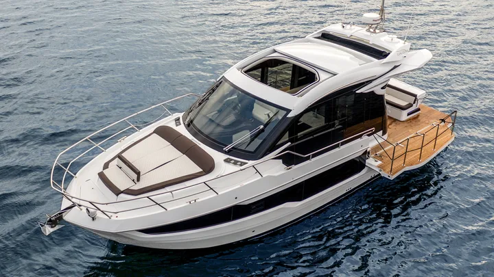 Official Galeon 410 HTC model image from Galeon Yachts.