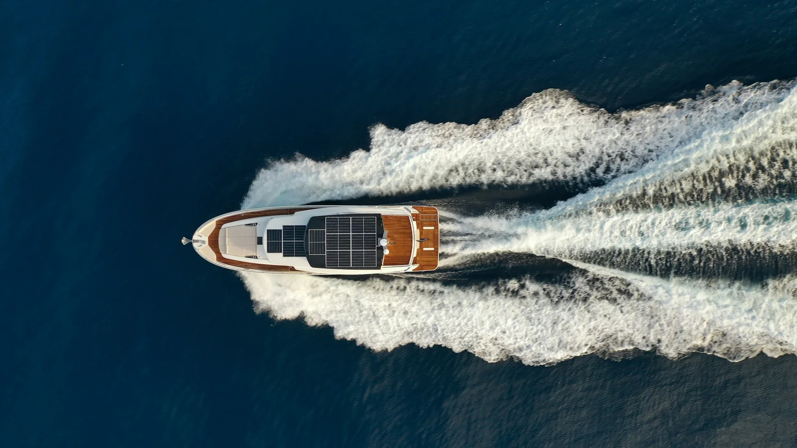 Official Greenline 58 Fly model image from Greenline Yachts.