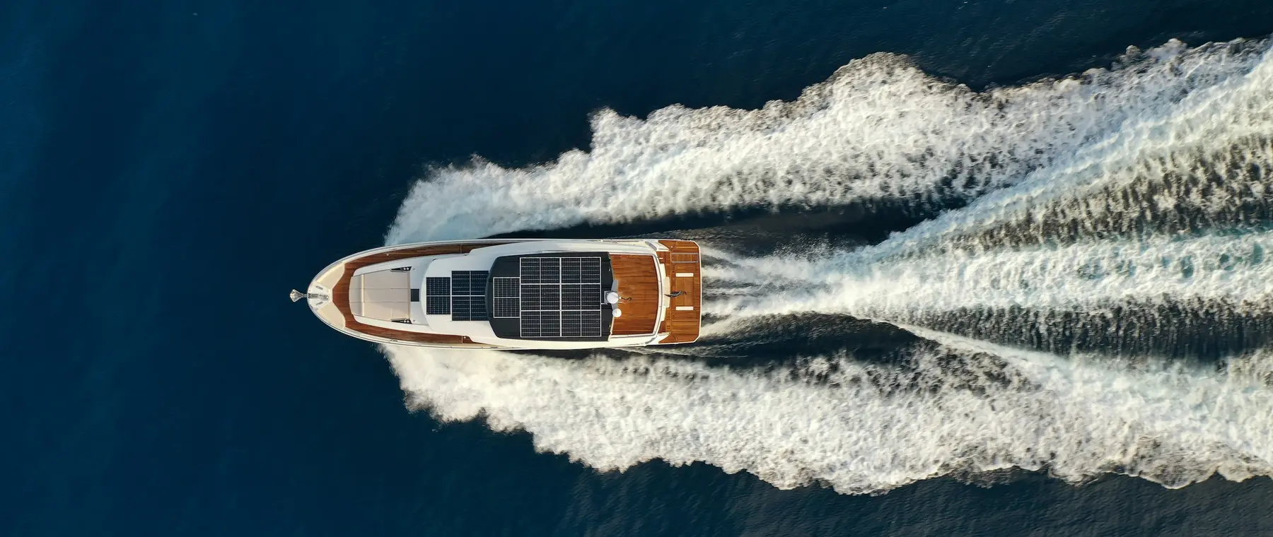 Official Greenline 58 Fly model image from Greenline Yachts.