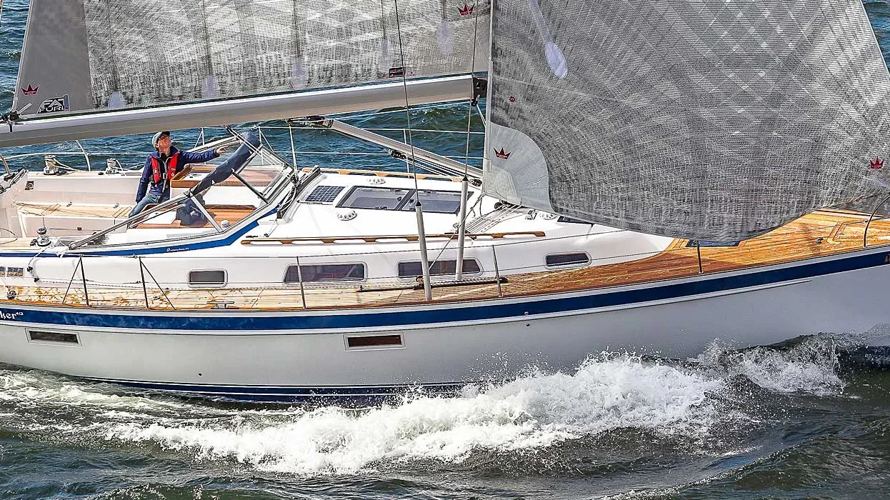 Official Hallberg-Rassy 412 model image from Hallberg-Rassy.