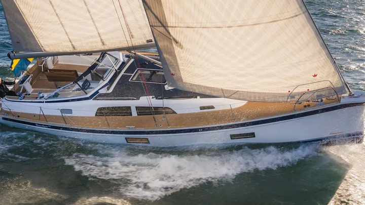 Official Hallberg-Rassy 370 model image from Hallberg-Rassy.