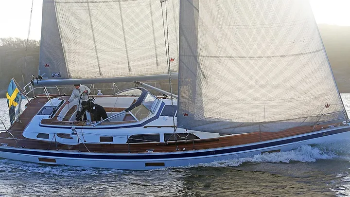 Official Hallberg-Rassy 40C model image from Hallberg-Rassy.