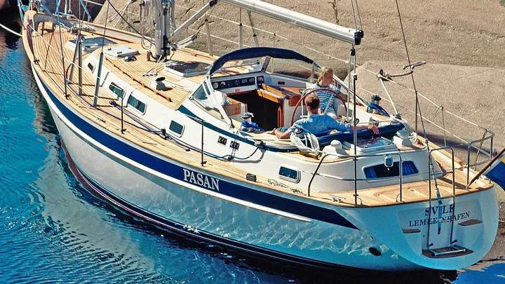 Official Hallberg-Rassy 39 Mk II model image from Hallberg-Rassy.