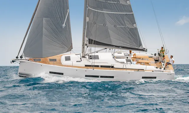 Hanse 510 Combines a Large Tender Garage With More Than 100 Layout Choices