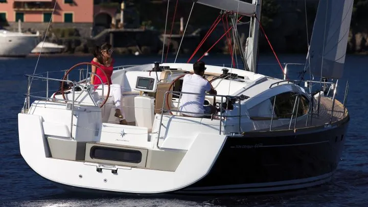 Official Jeanneau Sun Odyssey 44 DS model image from Jeanneau.