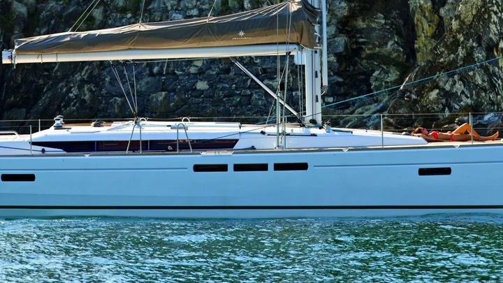 Official Jeanneau Sun Odyssey 519 model image from Jeanneau.