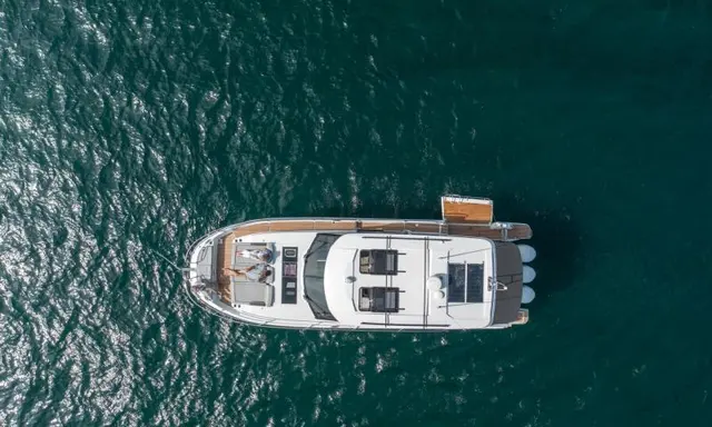 Jeanneau Puts Three LYG-Size Yachts Into Grand Pavois Fleet