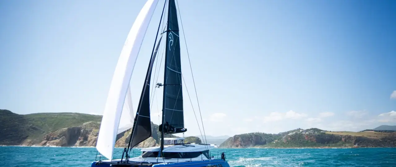 Official Knysna 550 model image from Knysna Yacht Company.