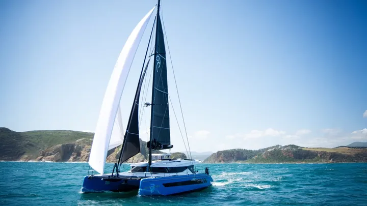 Official Knysna 550 model image from Knysna Yacht Company.