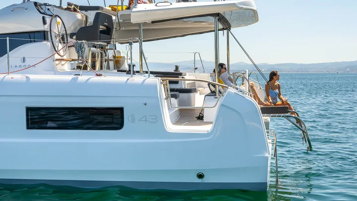 Official Lagoon 43 model image from Lagoon.
