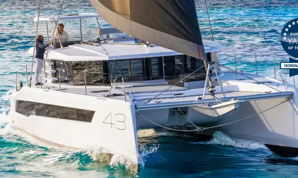 Leopard 43 Introduces New Generation Sailing Catamaran
