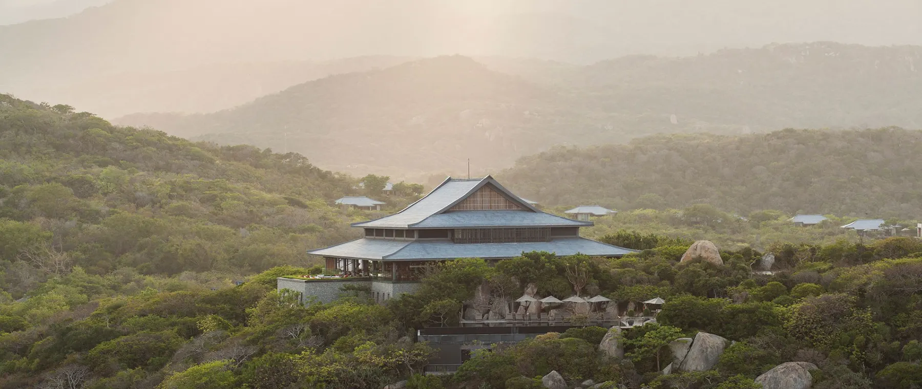 Amanoi Vietnam: A Quiet Coastal Retreat Between Mountain and Sea