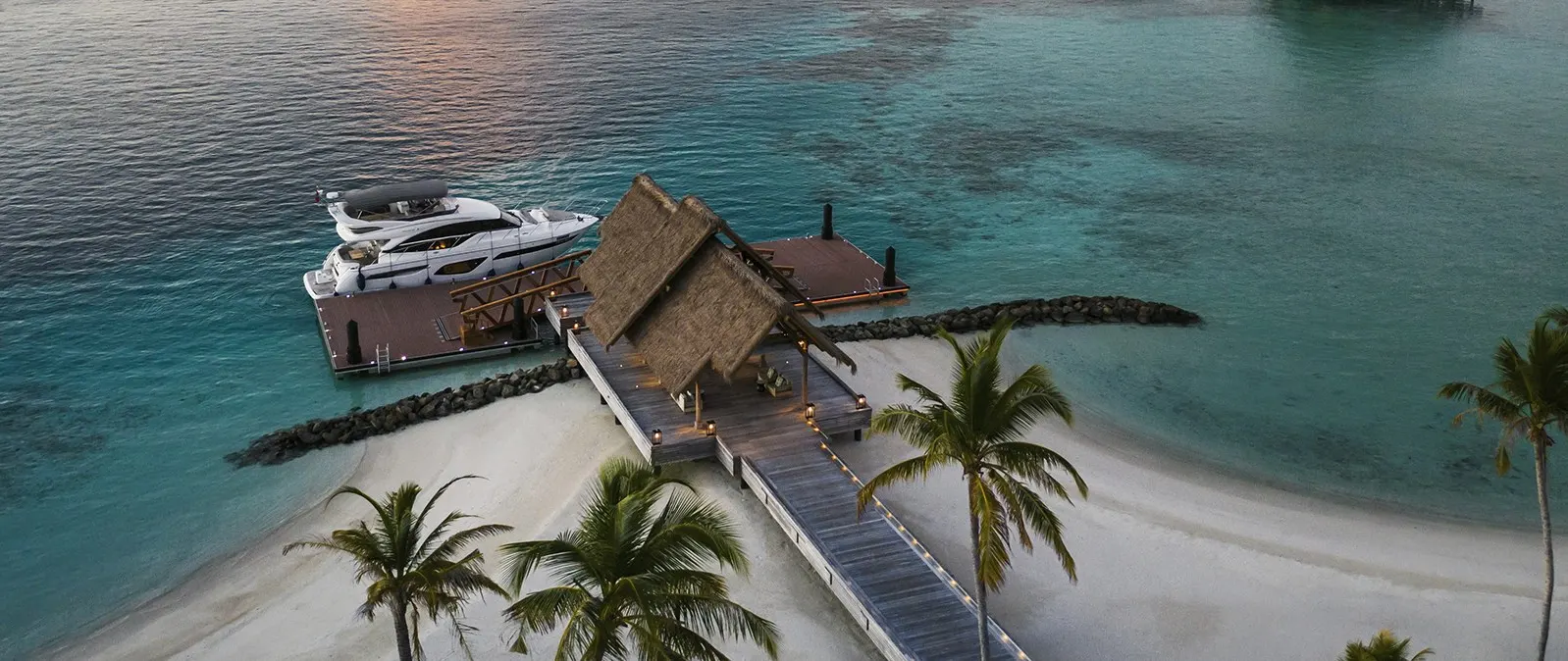 Waldorf Astoria Maldives Ithaafushi: The Yacht Is Part of the Arrival