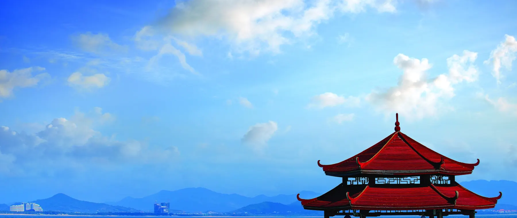 Rosewood Sanya: Rooftop Infinity Pool Above Haitang Bay