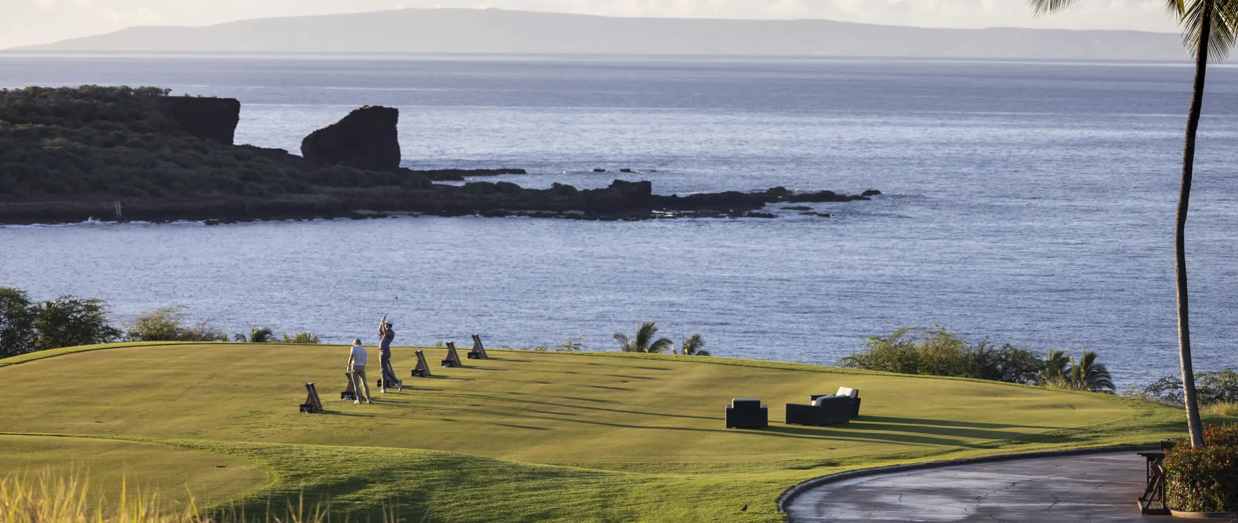 Four Seasons Lanai Combines Women’s Golf Clinics With Island Wellness
