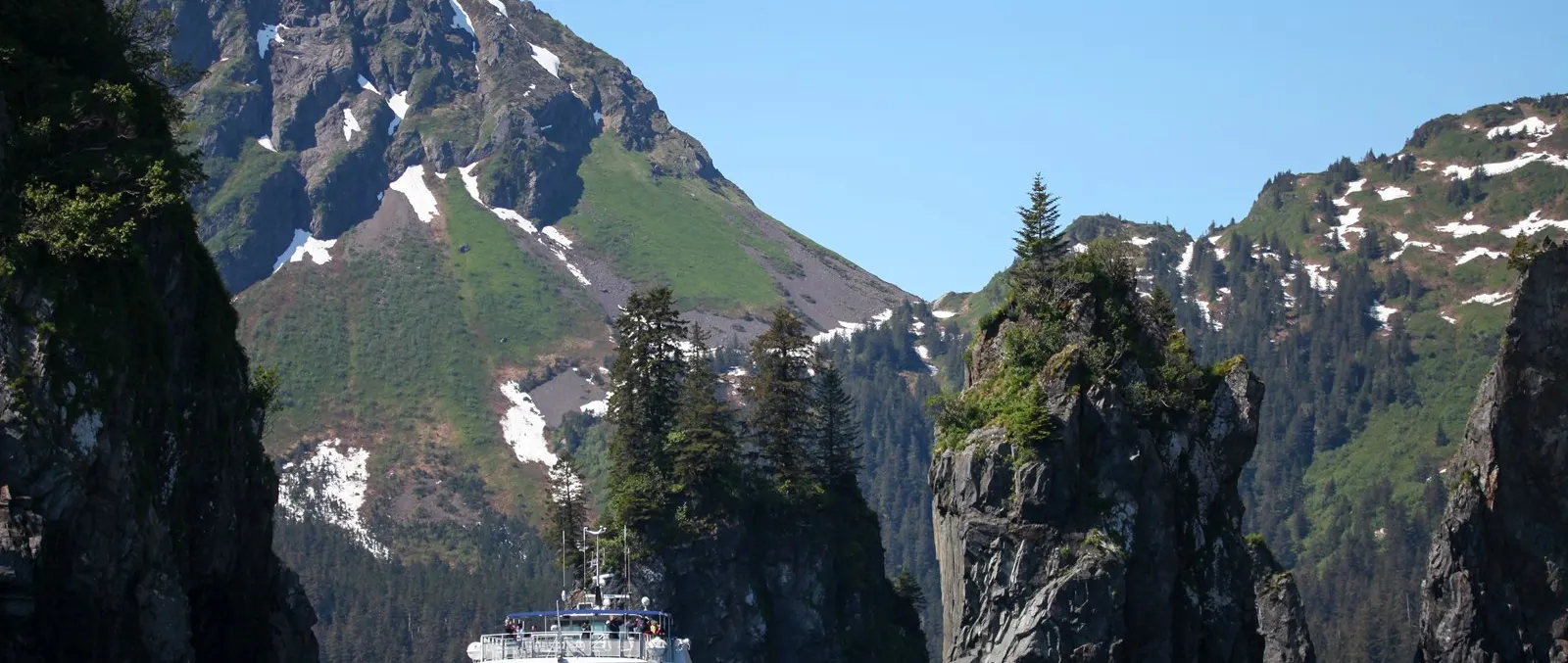 Kenai Fjords by Luxury Yacht: Alaska's Glaciers and Marine Wildlife