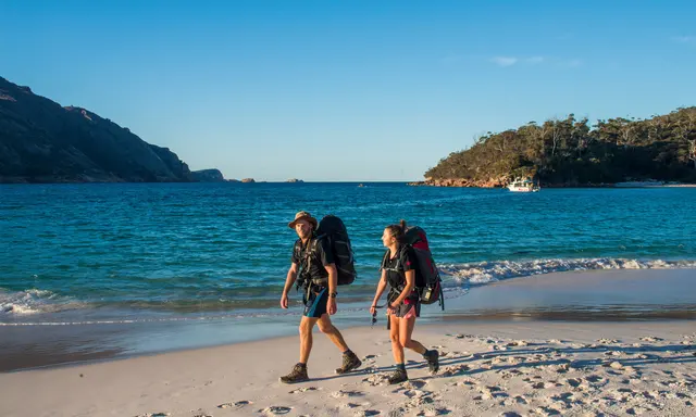 Freycinet by Luxury Yacht: Wineglass Bay, Schouten Passage and Tasmania