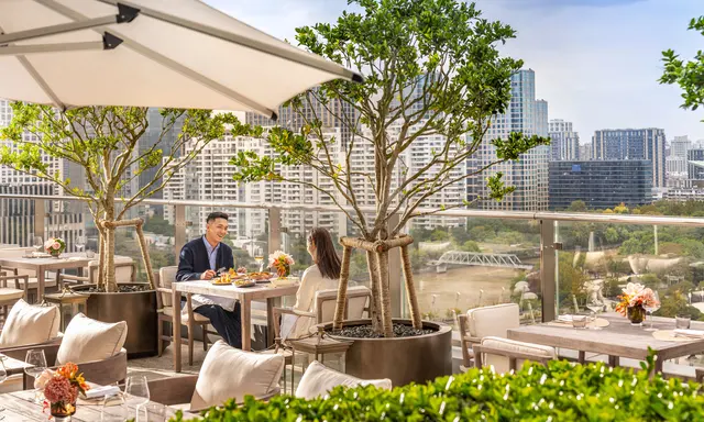 Four Seasons Hangzhou Builds an Autumn Escape Around the Grand Canal