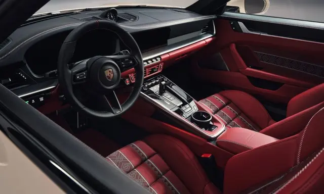 Porsche's Kuwait Sadu Edition Turns Weaving Heritage into 911 Design