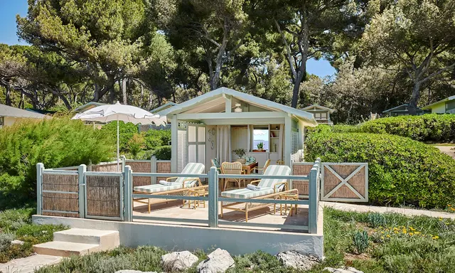 Hôtel du Cap-Eden-Roc Keeps the Private Cabana Ritual Alive in Antibes
