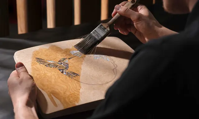 Rolls-Royce Phantom Hummingbird Turns Abalone Shell Into Automotive Marquetry